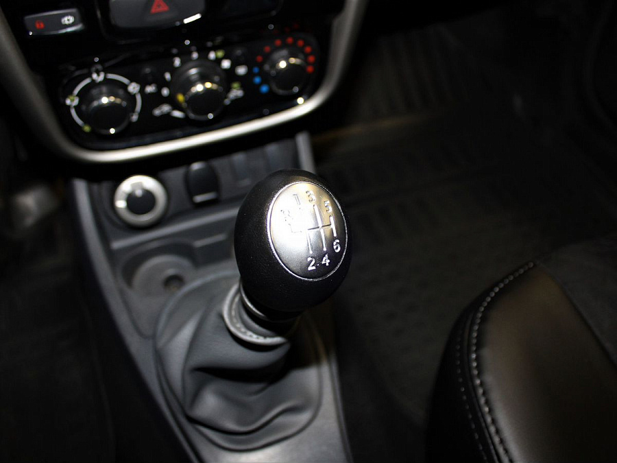 Renault , 2014г., передний привод, механика
