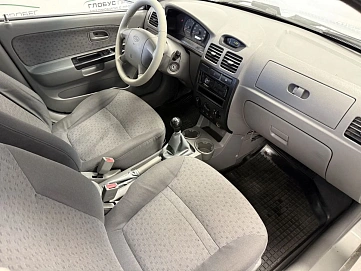 Kia Rio, 2004г, передний привод, механика