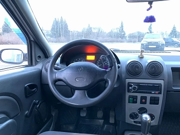 Renault Logan, 2006г, передний привод, механика