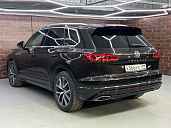 Volkswagen Touareg, 2019г., полный привод, автомат
