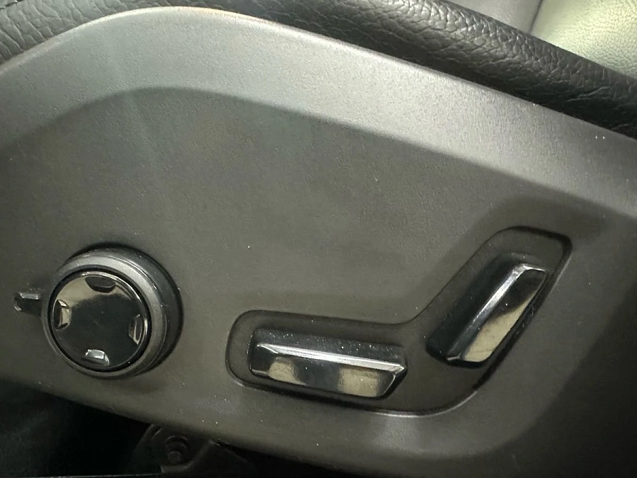 Volvo XC60, 2019г., полный привод, автомат