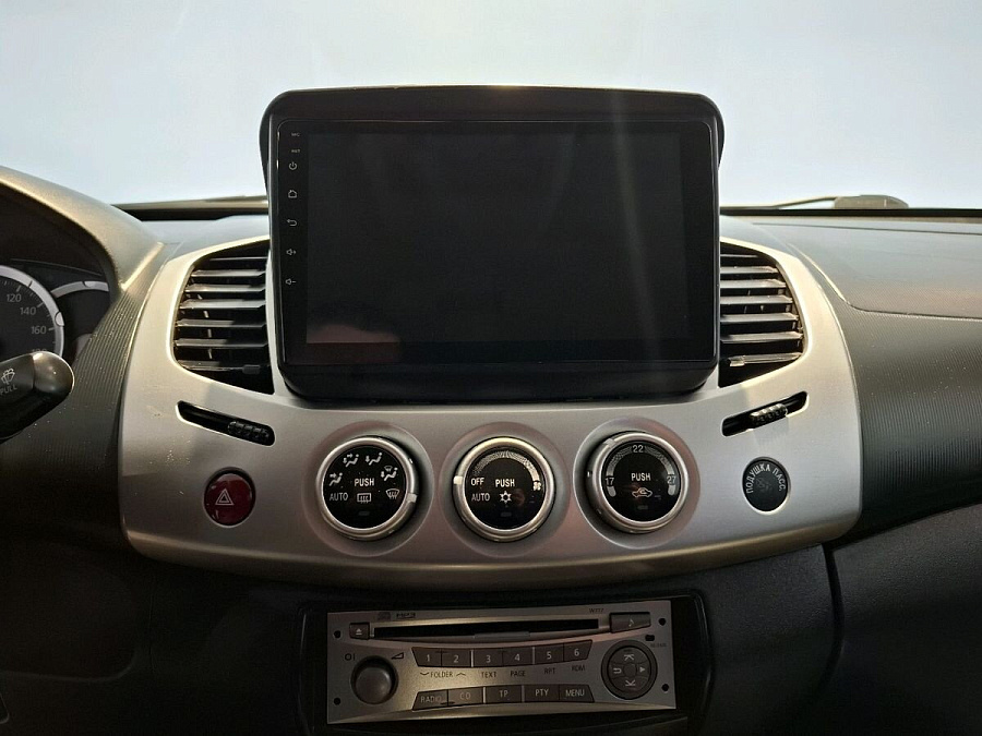 Mitsubishi , 2014г., передний привод, автомат