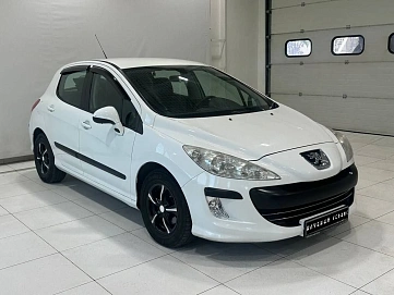 Peugeot 308, 2010г, передний привод, механика