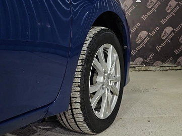 Toyota Corolla, 2014г, передний привод, вариатор