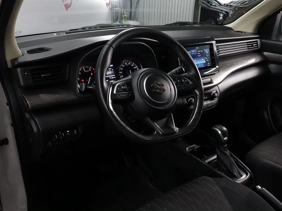 Suzuki Ertiga, 2022г., передний привод, автомат