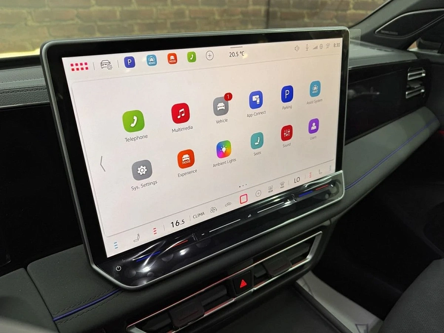 Volkswagen Tiguan, 2026г., полный привод, робот