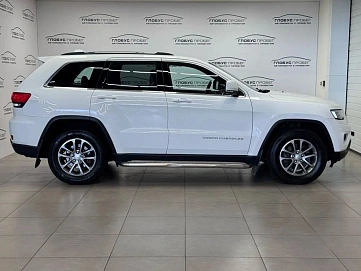 Jeep Grand Cherokee, 2013г, передний привод, автомат