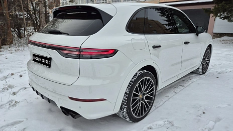 Porsche Cayenne, 2018г, полный привод, автомат