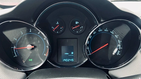 Chevrolet Cruze, 2014г, передний привод, механика