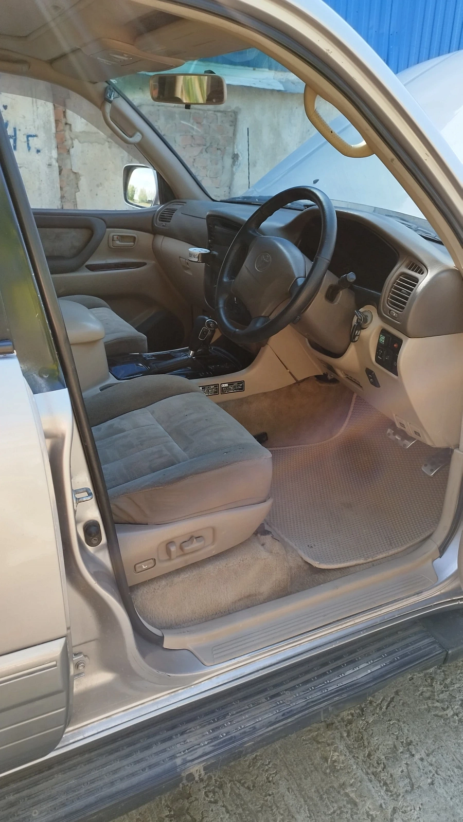 Toyota Land Cruiser, 2001г., полный привод, автомат