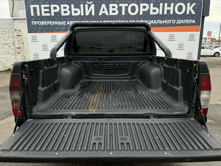 Nissan NP300, 2014г., передний привод, механика