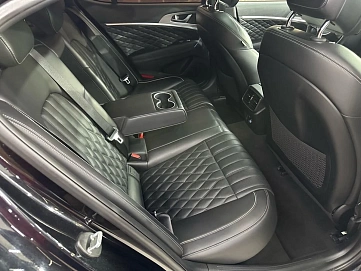 Genesis G70, 2021г, полный привод, автомат