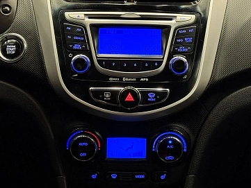 Hyundai Solaris, 2012г, передний привод, автомат
