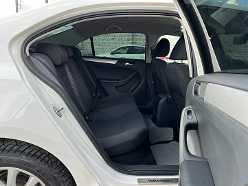 Volkswagen Jetta, 2013г, передний привод, робот