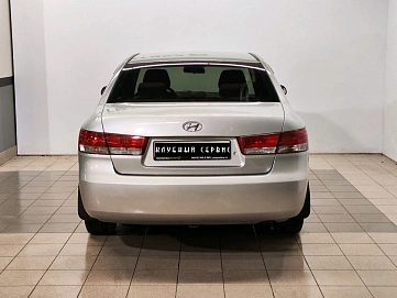Hyundai Sonata, 2005г, передний привод, механика