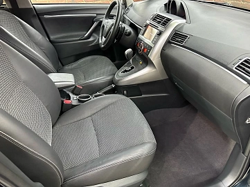 Toyota Verso, 2013г, передний привод, вариатор