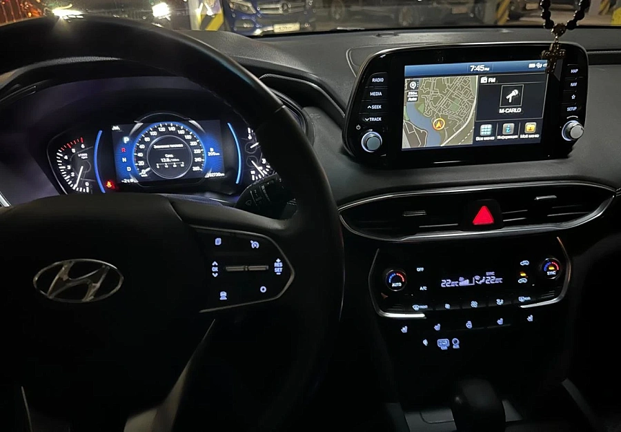 Hyundai Santa Fe, 2018г., полный привод, автомат
