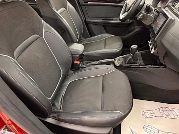 Renault Arkana, 2019г, передний привод, вариатор