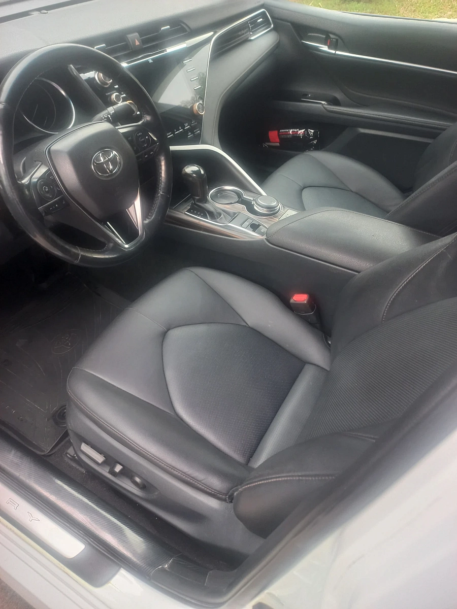 Toyota Camry, 2018г., передний привод, автомат
