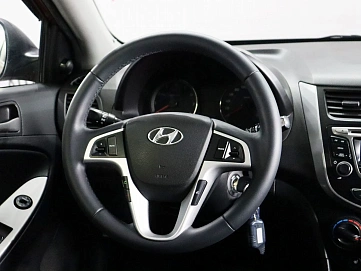 Hyundai Solaris, 2014г, передний привод, автомат