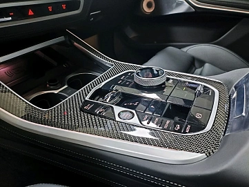 BMW X5, 2025г, полный привод, автомат