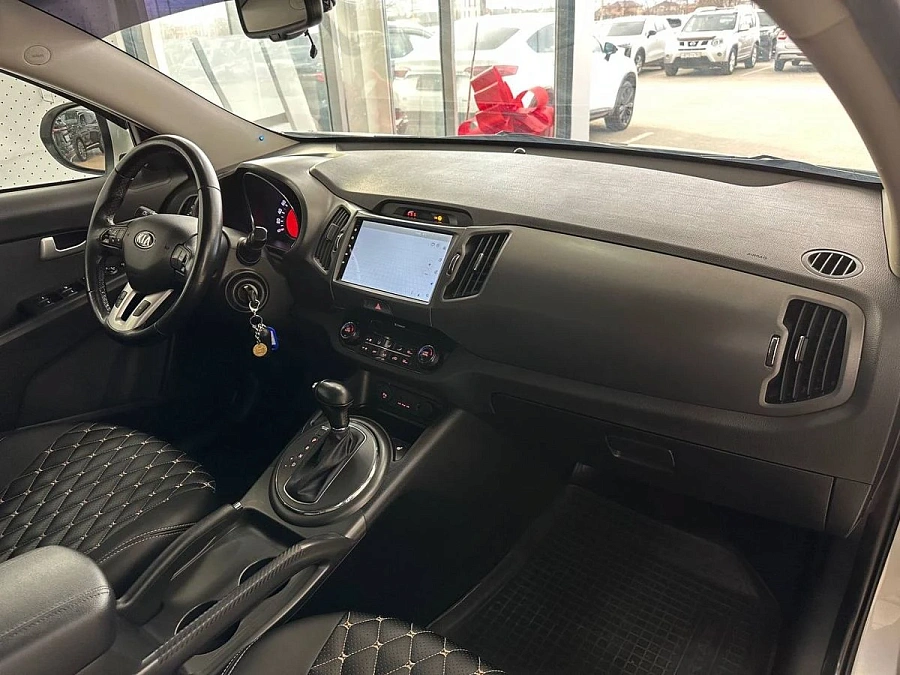 Kia Sportage, 2013г., передний привод, автомат