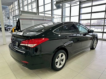 Hyundai i40, 2014г, передний привод, автомат