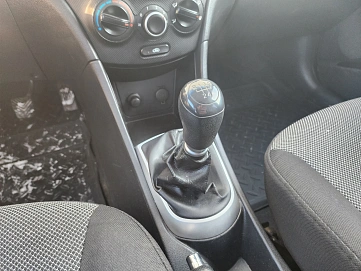 Hyundai Solaris, 2012г, передний привод, механика