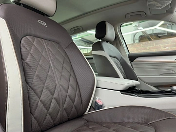 Volkswagen Tavendor, 2026г, полный привод, робот