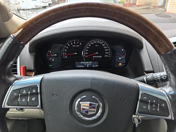 Cadillac SRX, 2008г, полный привод, автомат