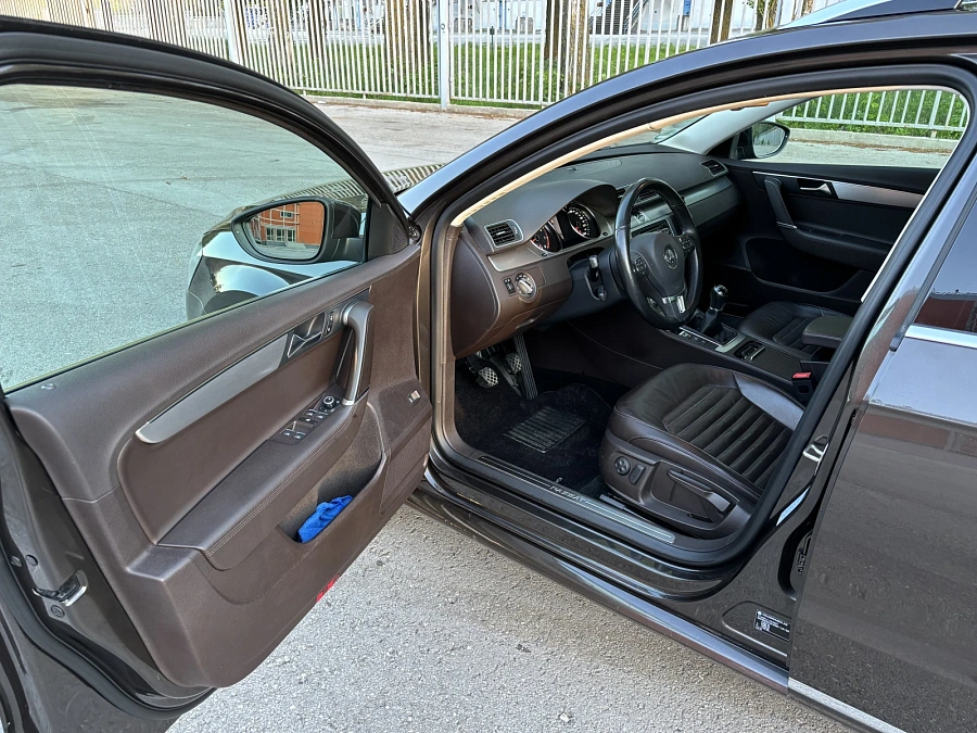 Volkswagen Passat, 2013г., передний привод, механика