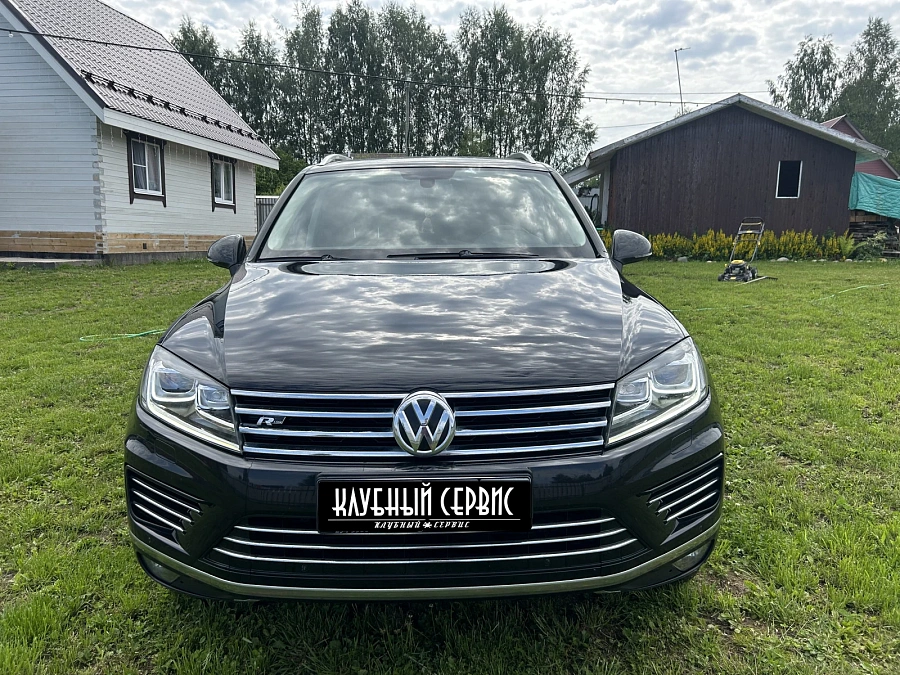 Volkswagen Touareg, 2016г., полный привод, автомат