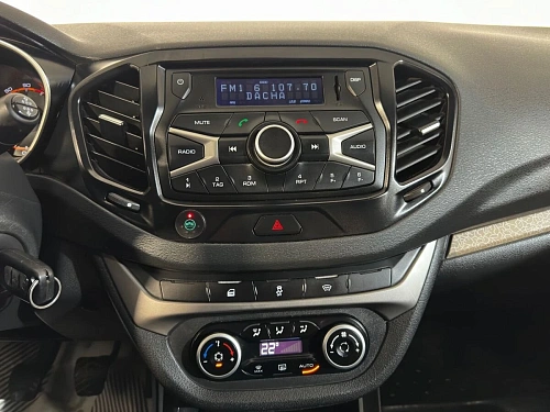 Lada (ВАЗ) Vesta, 2018г, передний привод, механика