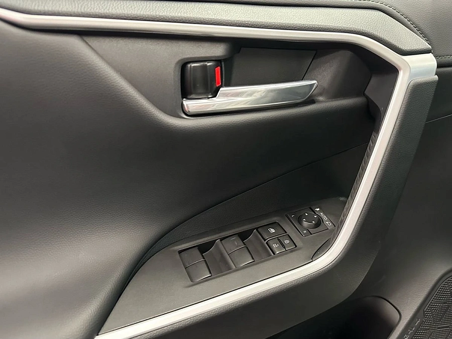 Toyota RAV4, 2025г., полный привод, вариатор