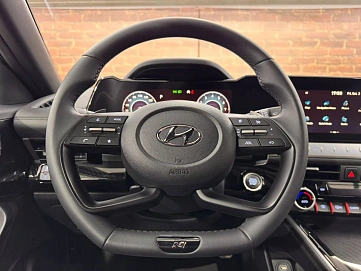 Hyundai Lafesta, 2023г, передний привод, робот