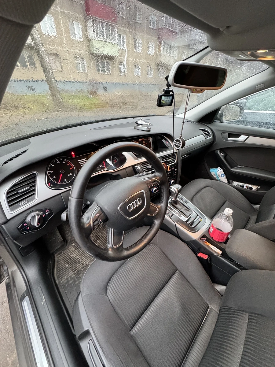 Audi A4, 2013г., передний привод, вариатор