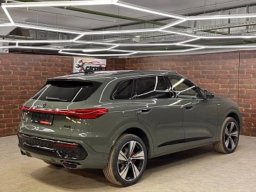 Audi Q5, 2025г, передний привод, робот