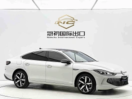 Volkswagen Lamando, 2023г, передний привод, робот