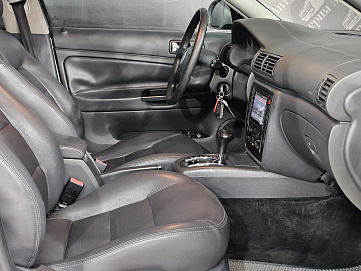 Volkswagen Passat, 2005г, передний привод, автомат