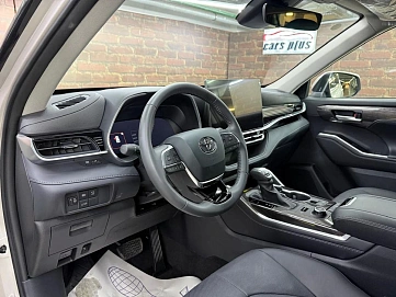 Toyota Highlander, 2025г, полный привод, автомат