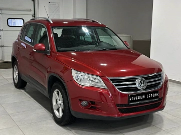 Volkswagen Tiguan, 2009г, полный привод, автомат