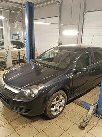 Opel Astra, 2006г, передний привод, механика