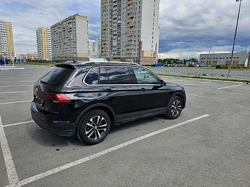 Volkswagen Tiguan, 2019г, передний привод, робот
