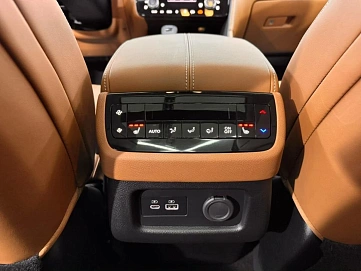 Infiniti QX60, 2025г, полный привод, автомат