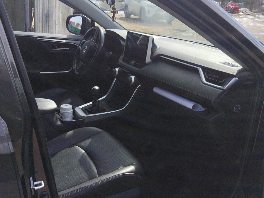 Toyota RAV4, 2019г., передний привод, механика