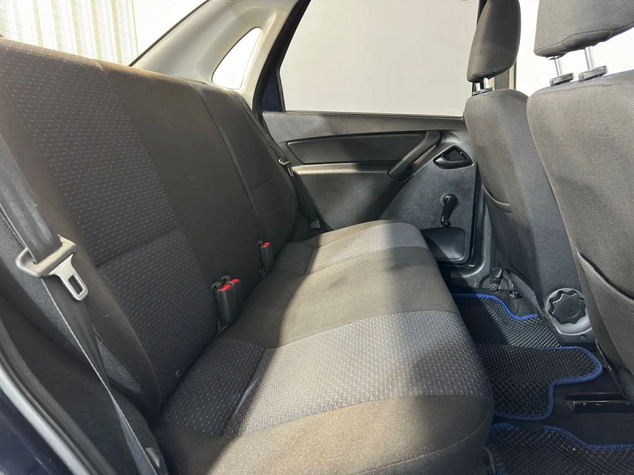 Lada (ВАЗ) Granta, 2013г., передний привод, механика