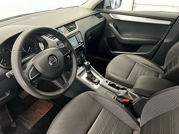 Skoda Octavia, 2018г, передний привод, автомат
