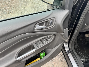 Ford Kuga, 2016г, передний привод, автомат
