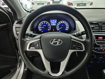 Hyundai Solaris, 2013г., передний привод, автомат