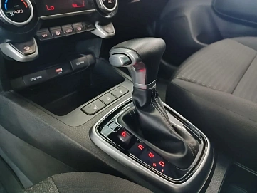 Kia Rio, 2021г, передний привод, автомат